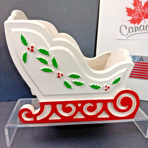 Vintage FTD Wood Christmas Sleigh Planter Decoration Holly Leaves 1985 USA Xmas